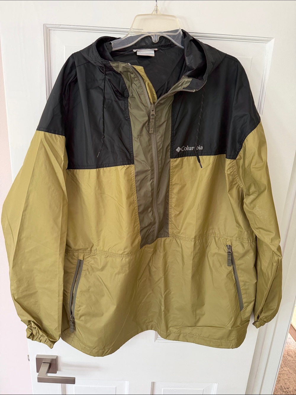 Columbia Olive Green Hooded Windbreaker